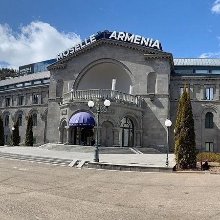 Armenia Hotel Jermuk Ngoại thất bức ảnh