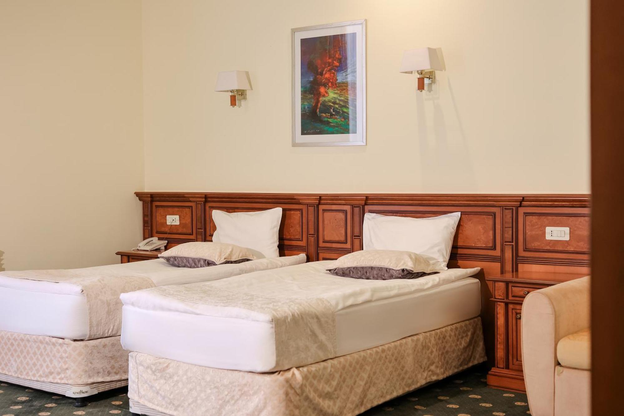 Armenia Hotel Jermuk Ngoại thất bức ảnh