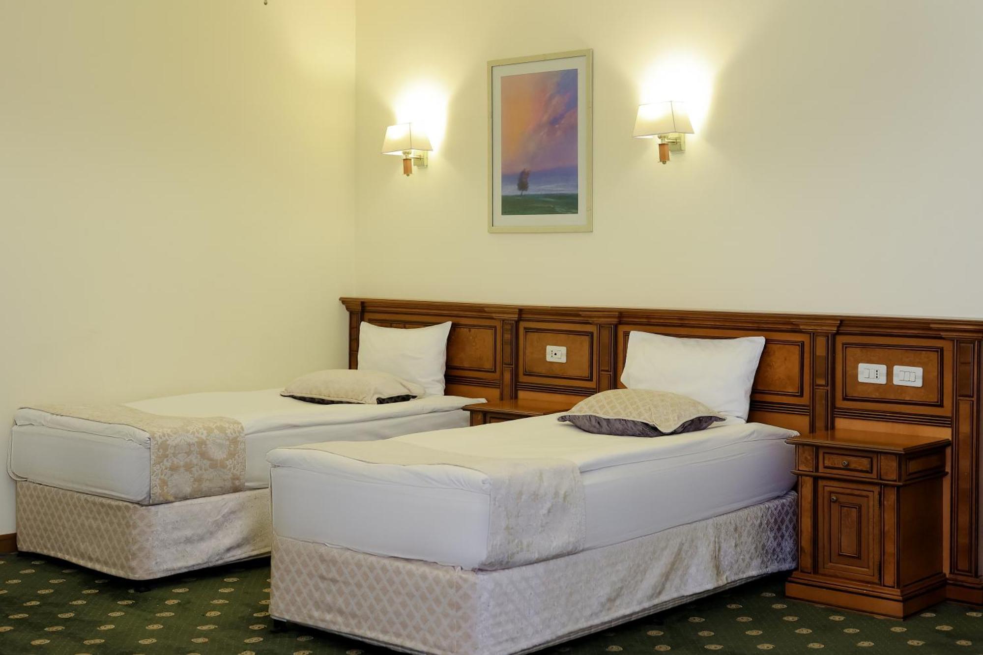 Armenia Hotel Jermuk Ngoại thất bức ảnh